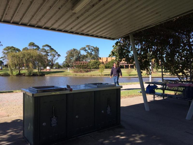 Cedar Lodge Motel Morwell Esterno foto